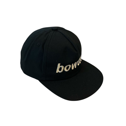 BWL NAME 5PANEL FLATCAP-Black
