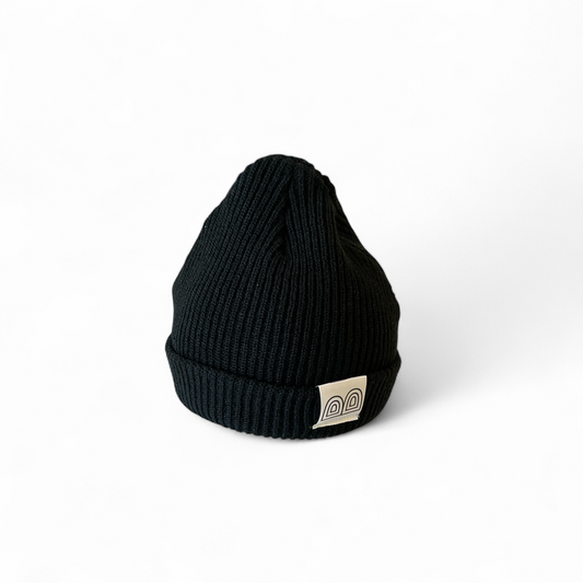 BWTLK "B"LOGO Beanie-Black